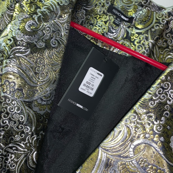 Detailed Blazer - Picture 4 of 5